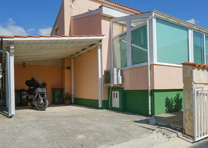 Sanda With Private Pool * Задар