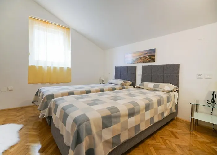 Sanda With Private Pool Zara