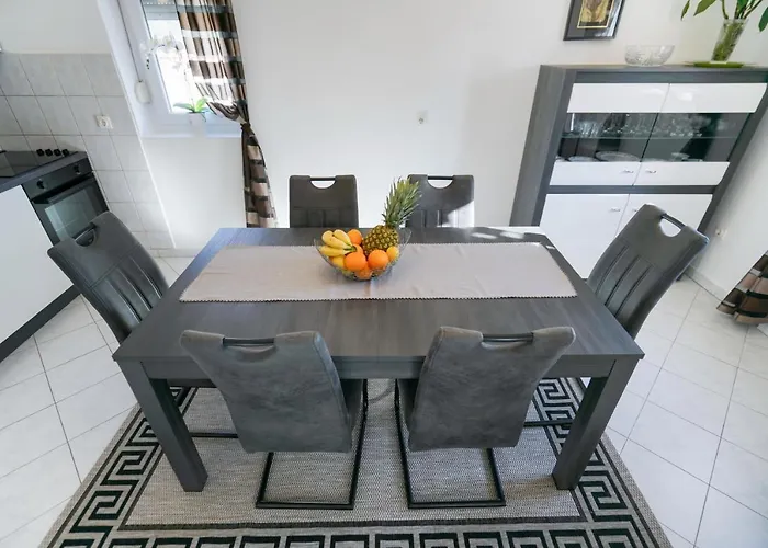 Sanda With Private Pool Villa Zara