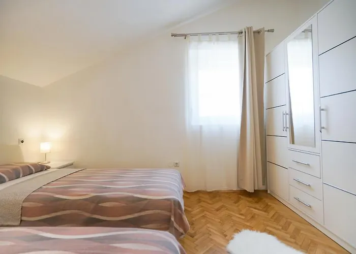 Sanda With Private Pool * Задар