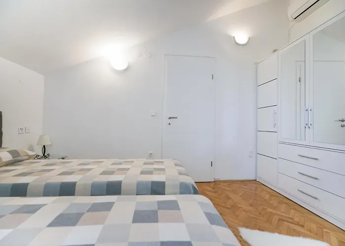 Sanda With Private Pool Villa Zara