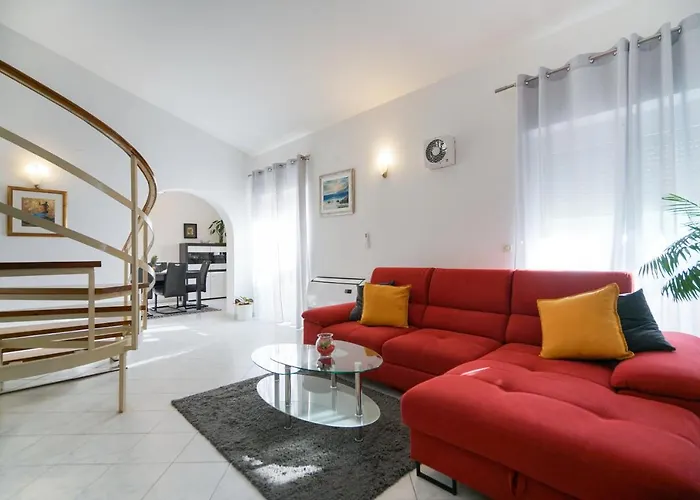 Sanda With Private Pool Задар