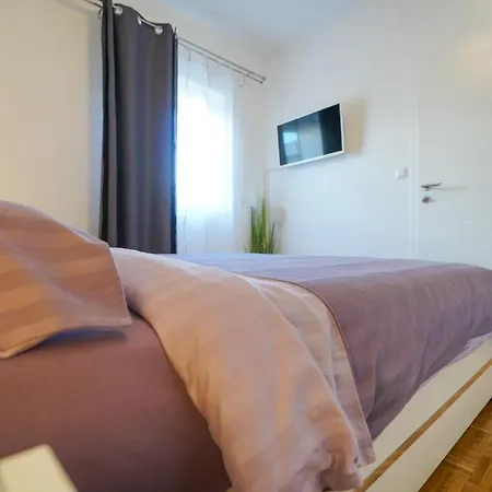 Sanda With Private Pool