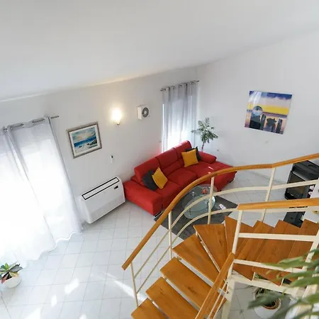 Sanda With Private Pool Villa *