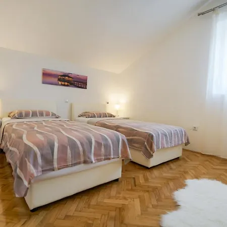 Sanda With Private Pool *