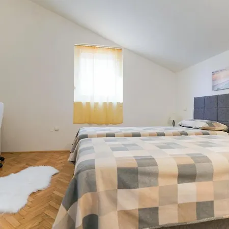 Sanda With Private Pool Villa