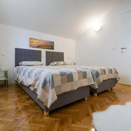 Villa Sanda With Private Pool *