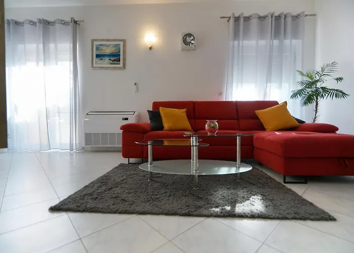 Villa Sanda With Private Pool